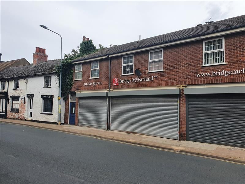 Retail premises to let in 21 - 23 Wellowgate, Grimsby, Lincolnshire DN32, £25,000 pa