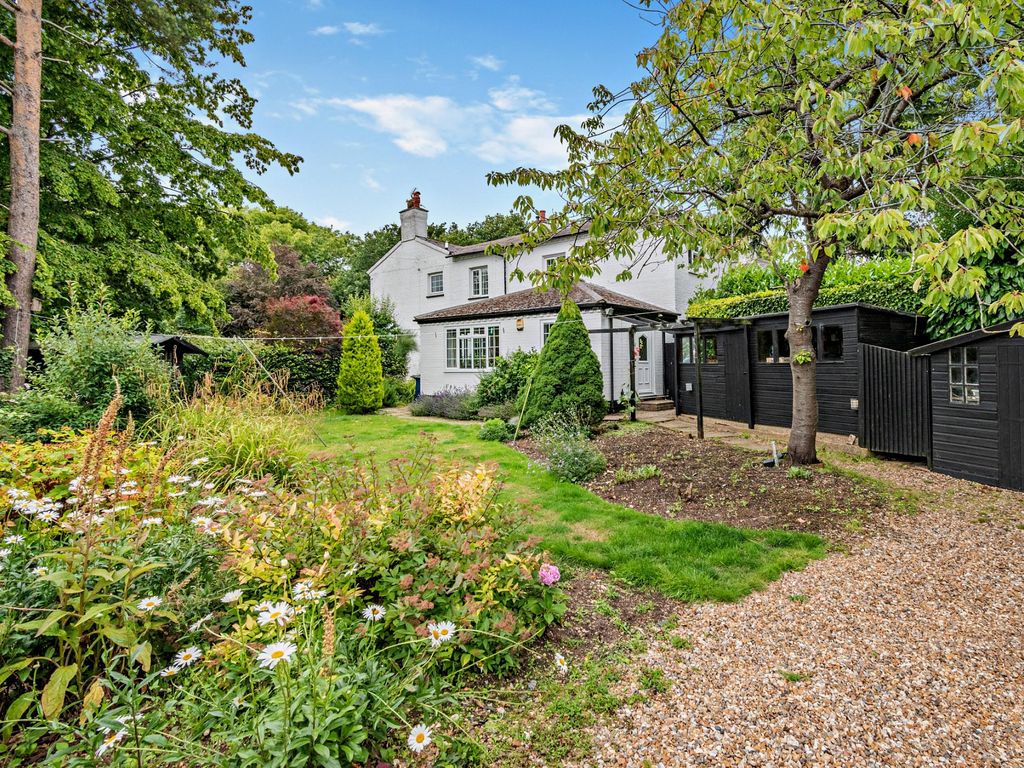 2 bed property for sale in Claypit Cottages, Chenies Village, Chorleywood WD3, £575,000