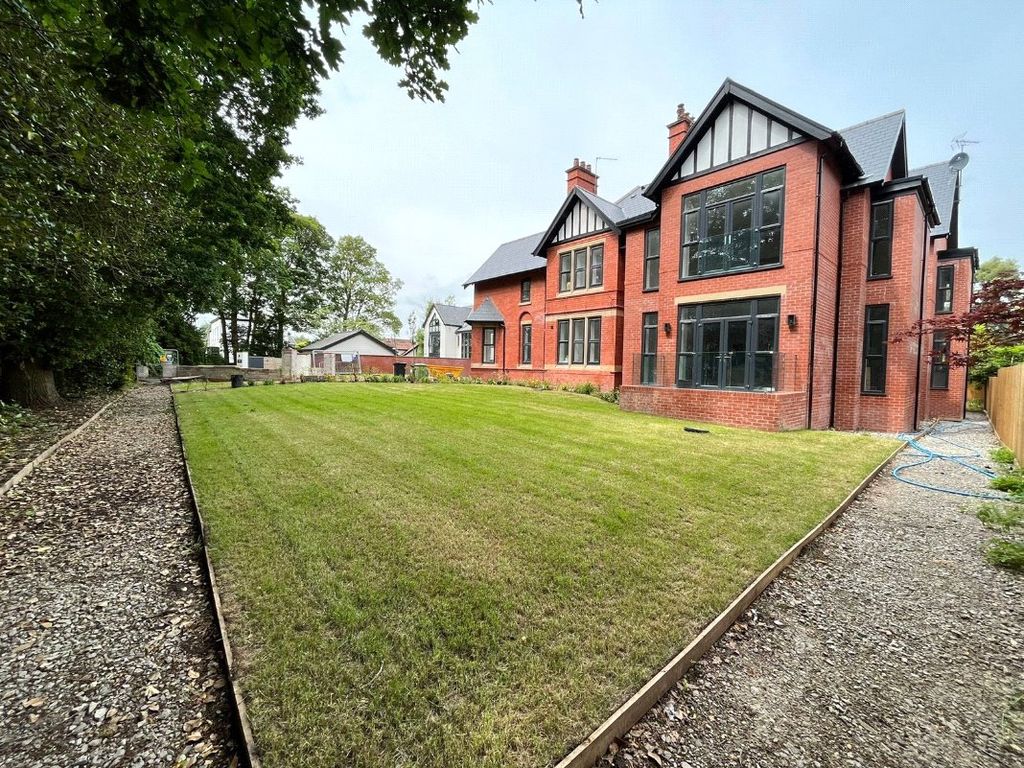 New home, 3 bed flat for sale in Manchester Road, Wilmslow SK9, £665,000