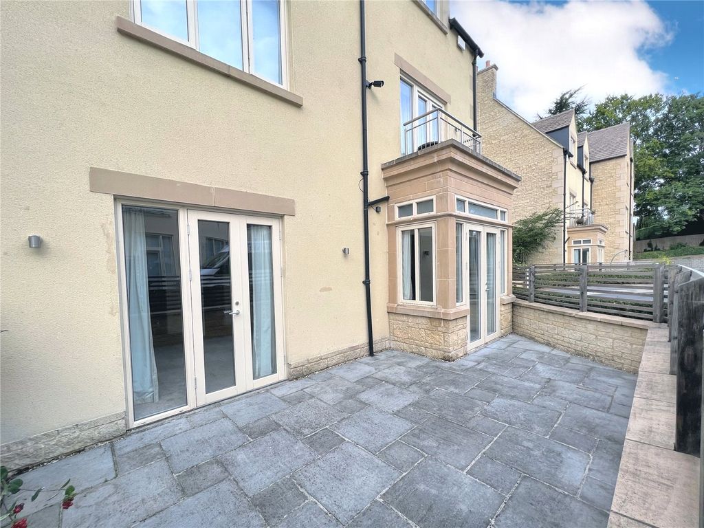 1 bed flat for sale in Stratton Place, Stratton, Cirencester, Gloucestershire GL7, £350,000