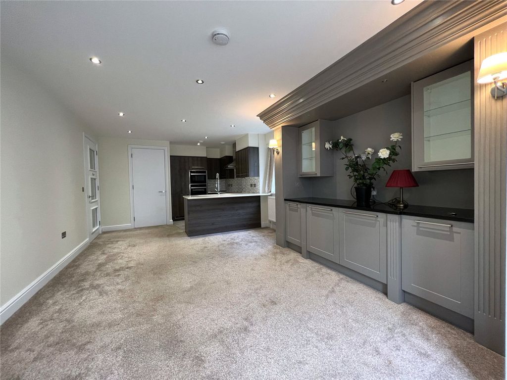 1 bed flat for sale in Stratton Place, Stratton, Cirencester, Gloucestershire GL7, £350,000