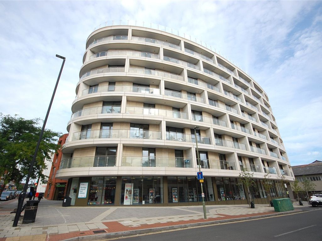 1 bed flat for sale in Regents Park Road, Finchley N3, £400,000