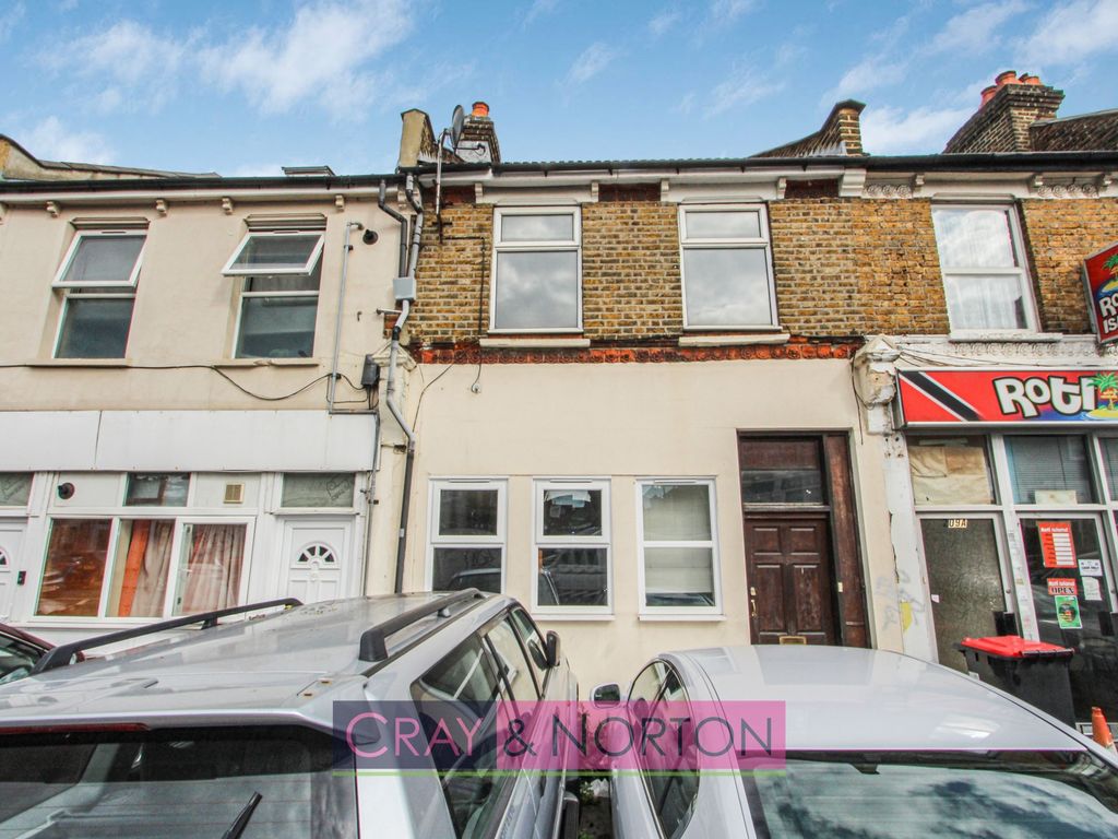 2 bed terraced house for sale in Portland Road, South Norwood SE25, £310,000