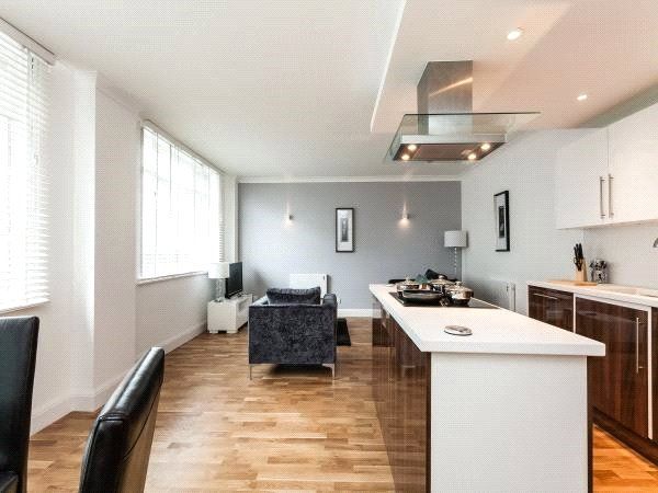 1 bed flat for sale in South Block, County Hall Apartments, 1B Belvedere Road SE1, £449,995