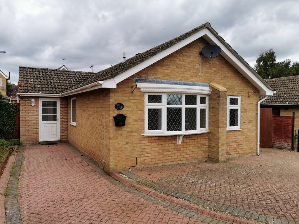 3 bed bungalow to rent in Stobart Close, Beccles NR34, £1,026 pcm