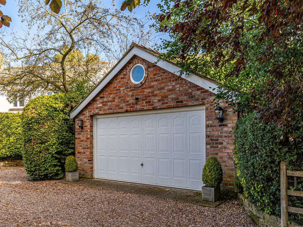 5 bed barn conversion for sale in Waste Lane, Kelsall, Tarporley CW6, £800,000