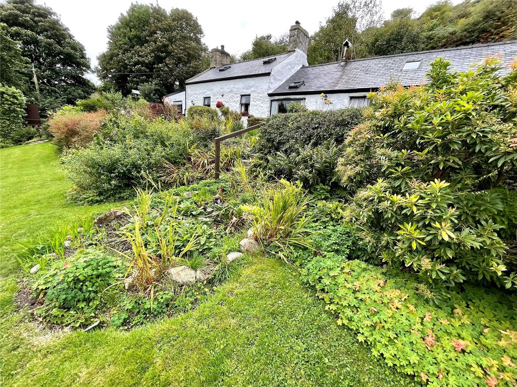 4 bed cottage for sale in Llaniestyn, Gwynedd LL53, £450,000