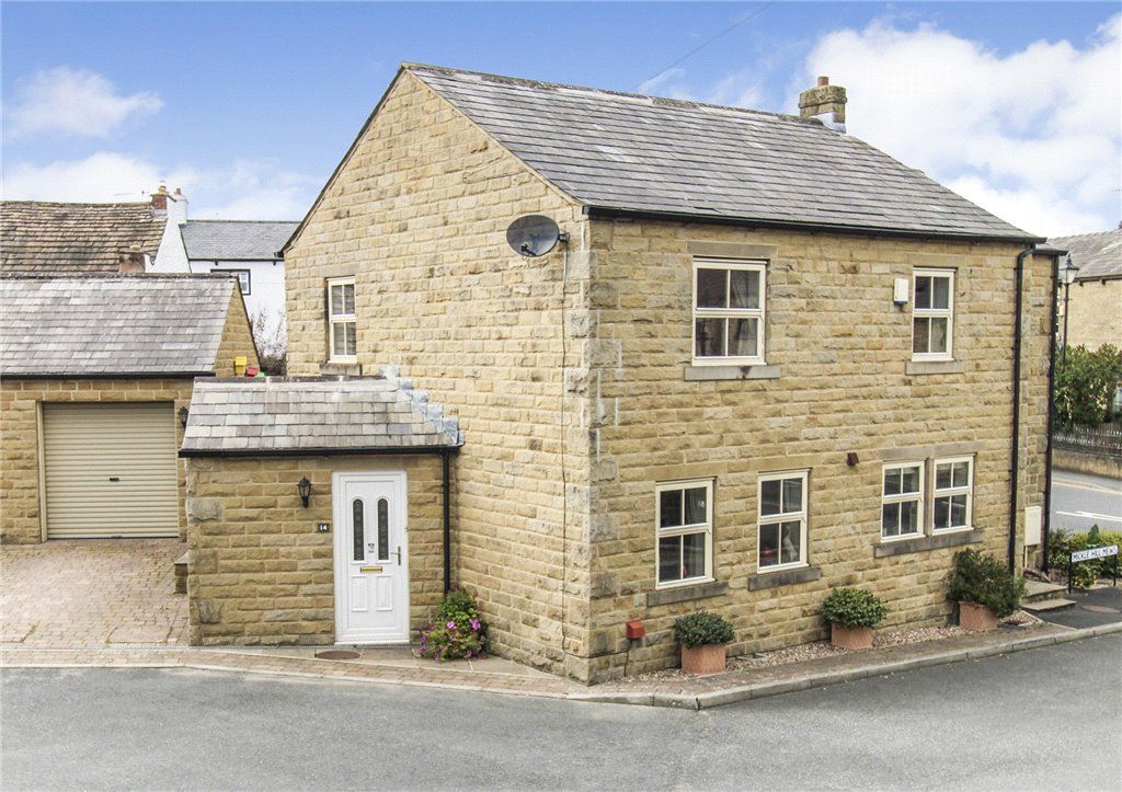 3 bed link-detached house for sale in Mickle Hill Mews, Gargrave, Skipton, North Yorkshire BD23, £415,000