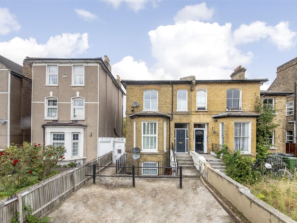 2 bed flat for sale in St Germans Road, Forest Hill SE23, £450,000