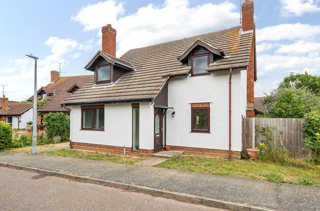 3 bed detached house for sale in Longacres, Hanover Square, Feering CO5, £425,000