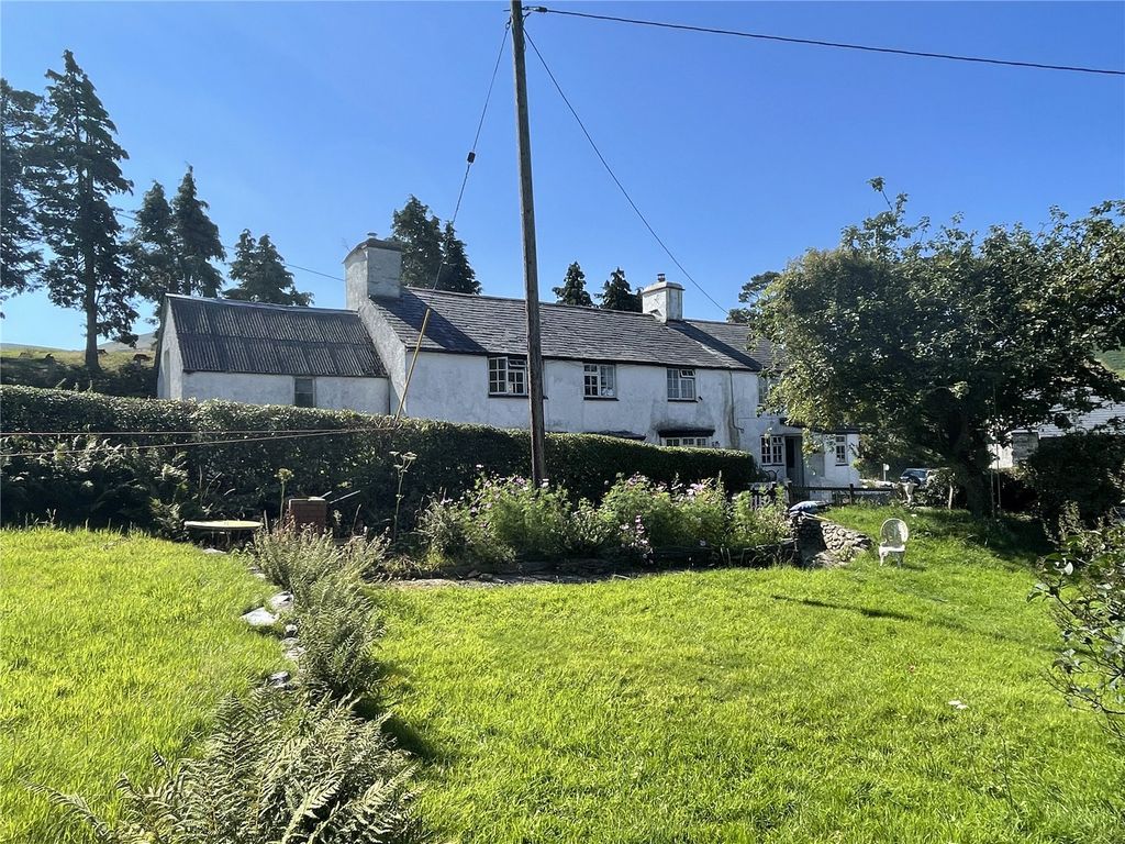 4 bed detached house for sale in Bryncrug, Tywyn, Gwynedd LL36, £350,000