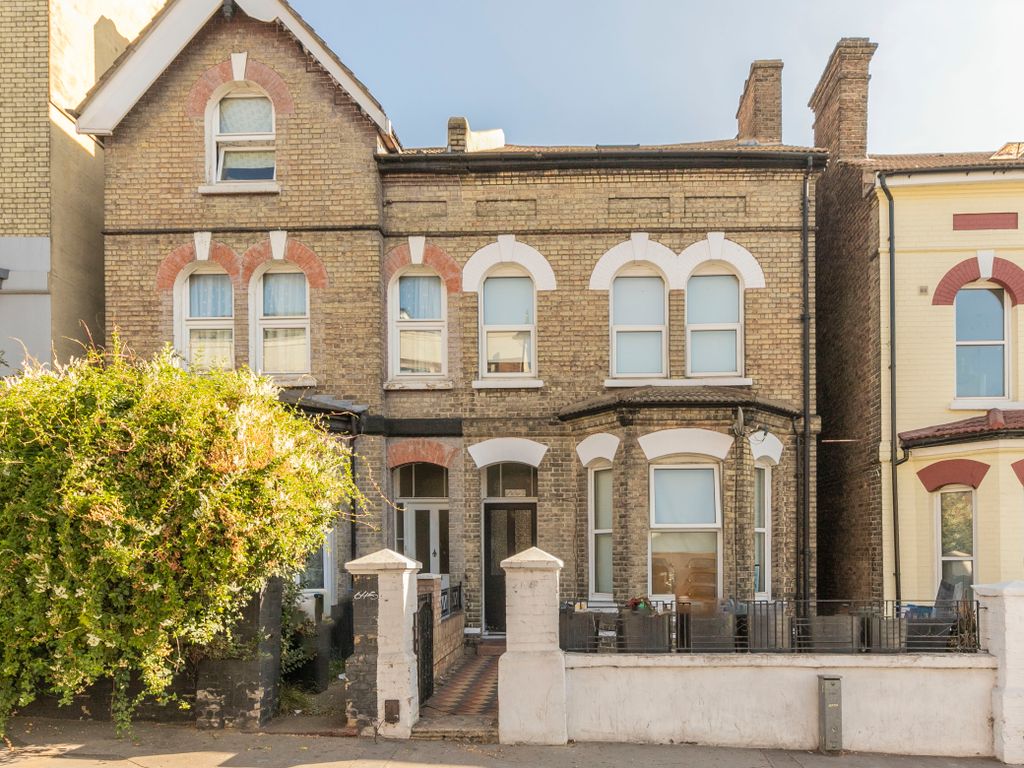 Block of flats for sale in South Norwood Hill, London SE25, £745,000