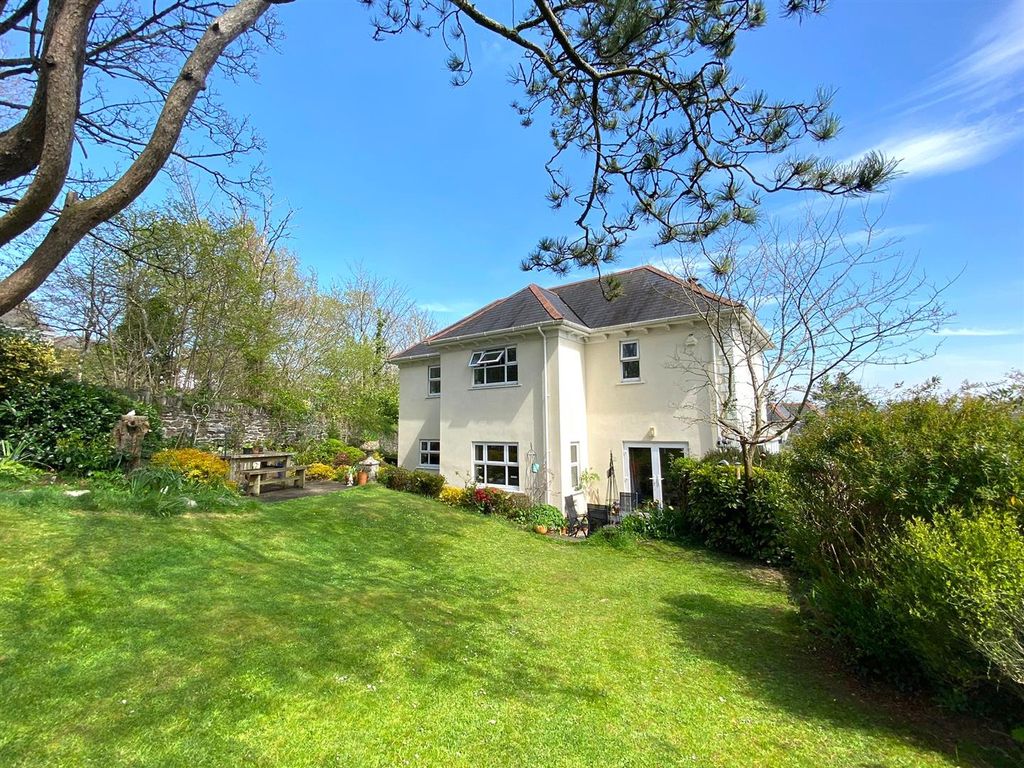 5 bed detached house for sale in Carmel Gardens, Tavistock PL19, £650,000