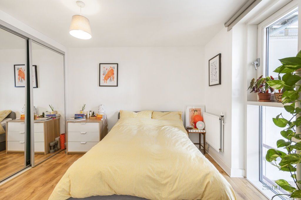 2 bed flat for sale in Roseberry Place, Dalston, London E8, £675,000