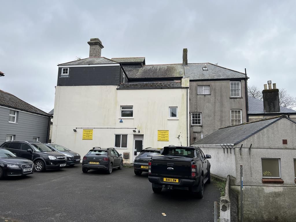 Office to let in Office Suite (Rear) Market Street, St Austell, Cornwall PL25, £12,500 pa
