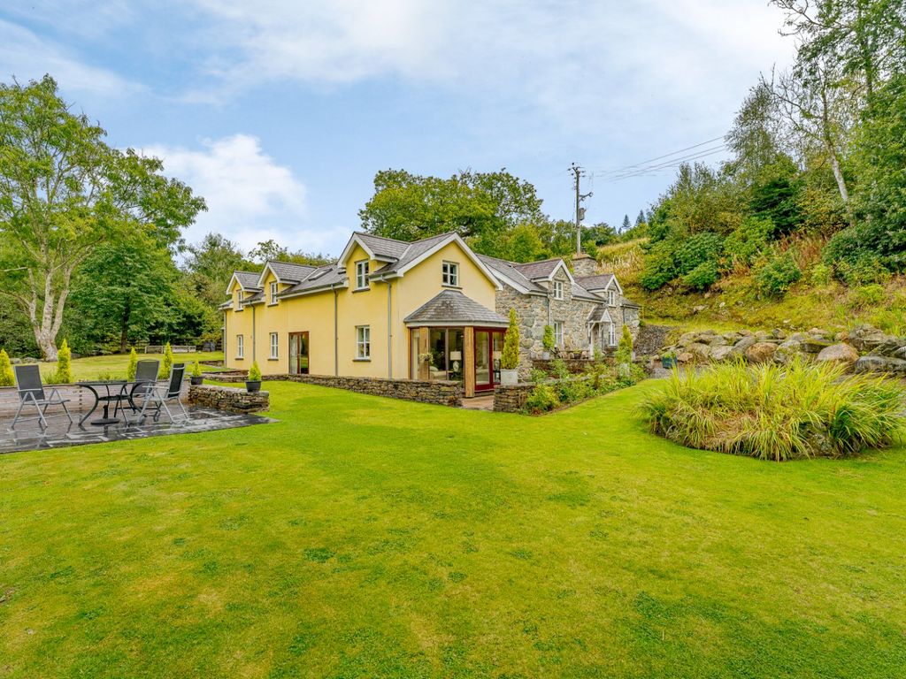 4 bed detached house for sale in Llanfachreth, Dolgellau LL40, £600,000
