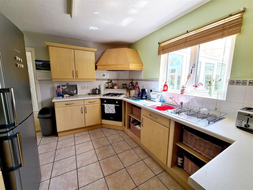 4 bed detached house for sale in Robin Drive, Launceston PL15, £345,000