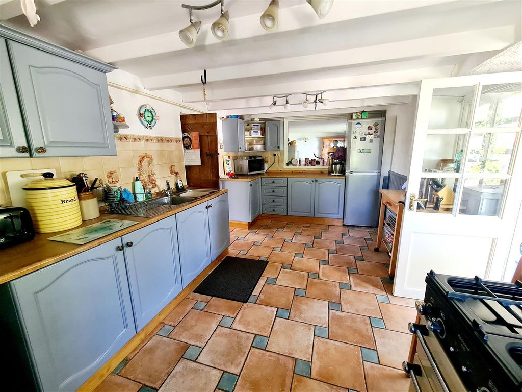 4 bed cottage for sale in Treween, Launceston PL15, £495,000