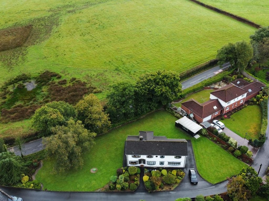 4 bed detached house for sale in Dyffryn, Bryncoch, Neath. SA10, £550,000