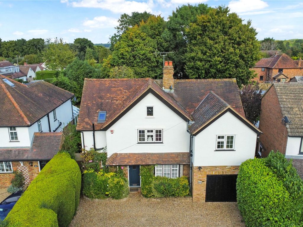 4 bed detached house for sale in Tower Hill, Chipperfield, Kings Langley, Hertfordshire WD4, £1,100,000