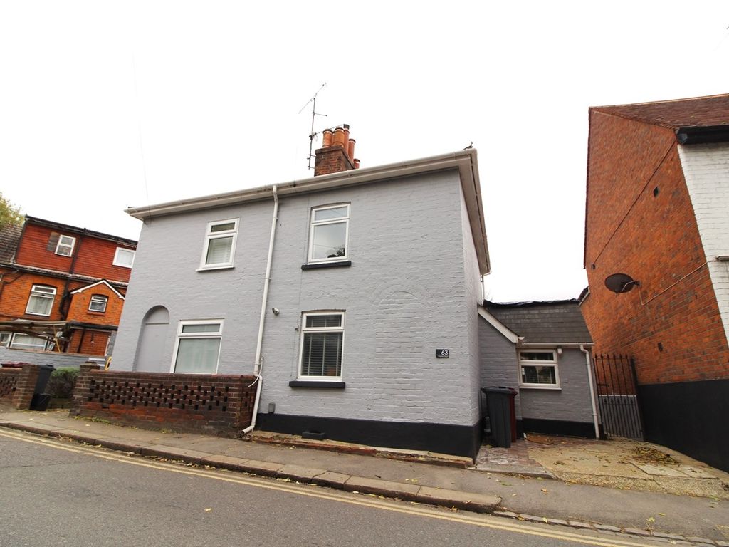 2 bed semi-detached house to rent in Prospect Street, Reading RG4, £1,500 pcm