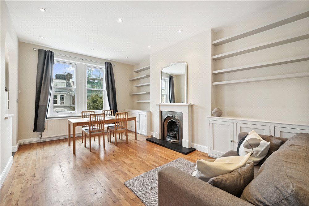 2 bed flat for sale in Sinclair Road, London W14, £640,000