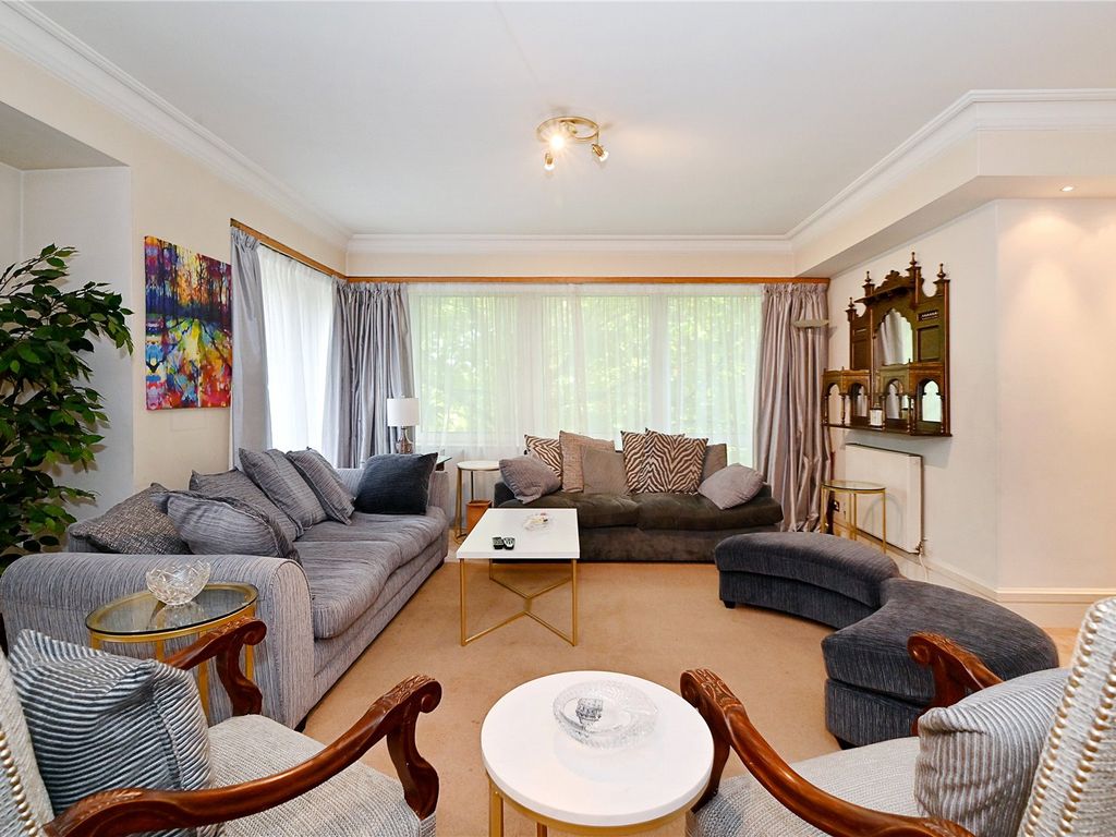 3 bed flat to rent in Beverly House, 133 Park Road, St John