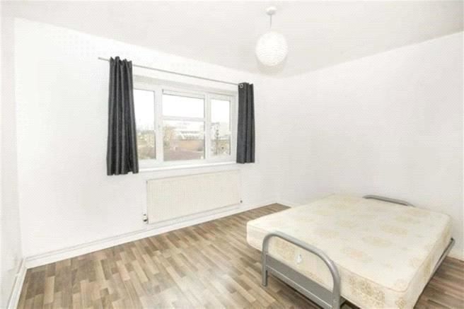 2 bed flat for sale in Lee Street, London E8, £360,000