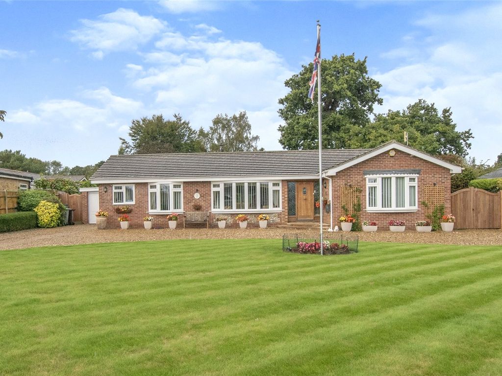 4 bed bungalow for sale in Charles Close, Wroxham, Norwich NR12, £730,000