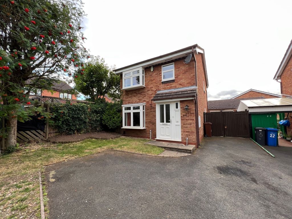3 bed detached house for sale in Sunbury Avenue, Lichfield WS14, £375,000