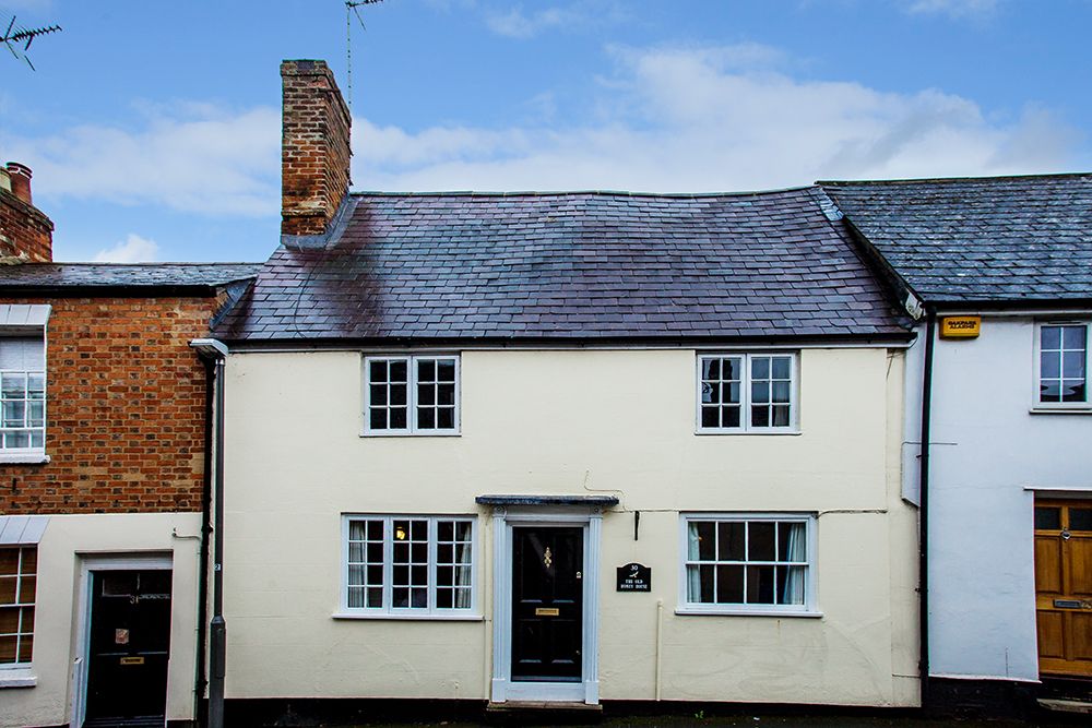 4 bed cottage to rent in Nelson Street, Buckingham MK18, £1,595 pcm