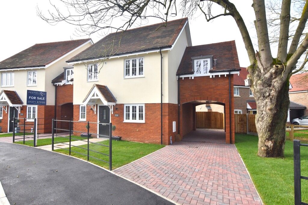 New home, 3 bed link-detached house for sale in Felmoor Chase, Felsted, Dunmow CM6, £575,000