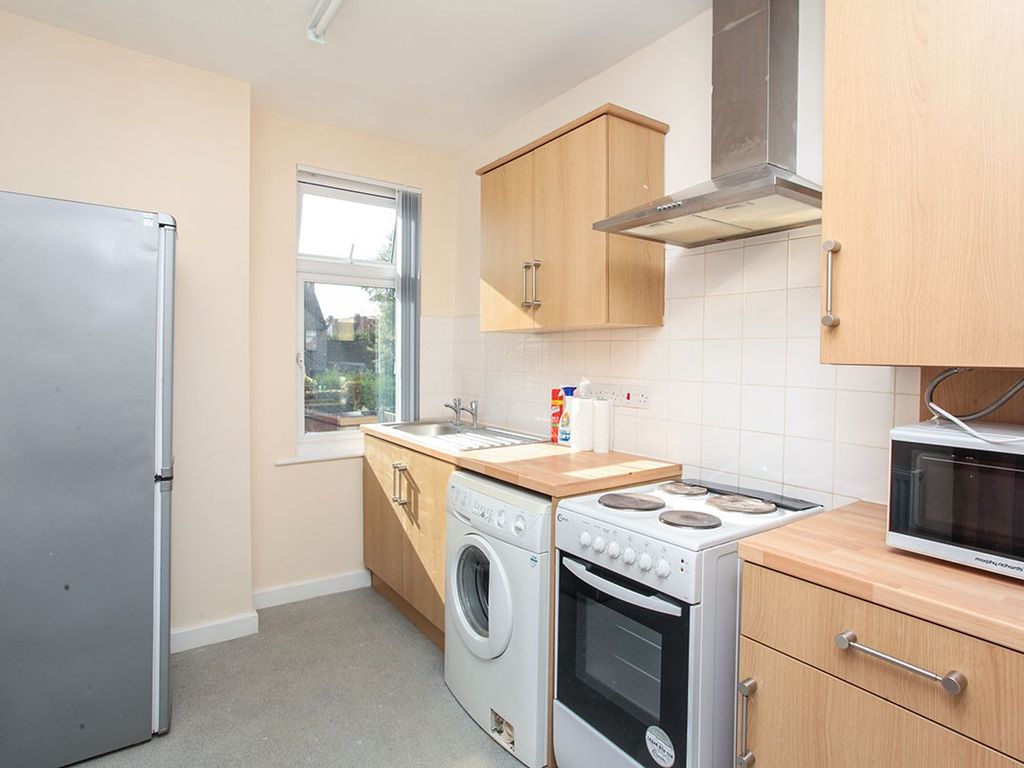 1 bed flat to rent in Edward Street, Nuneaton, Warwickshire CV11, £675 pcm