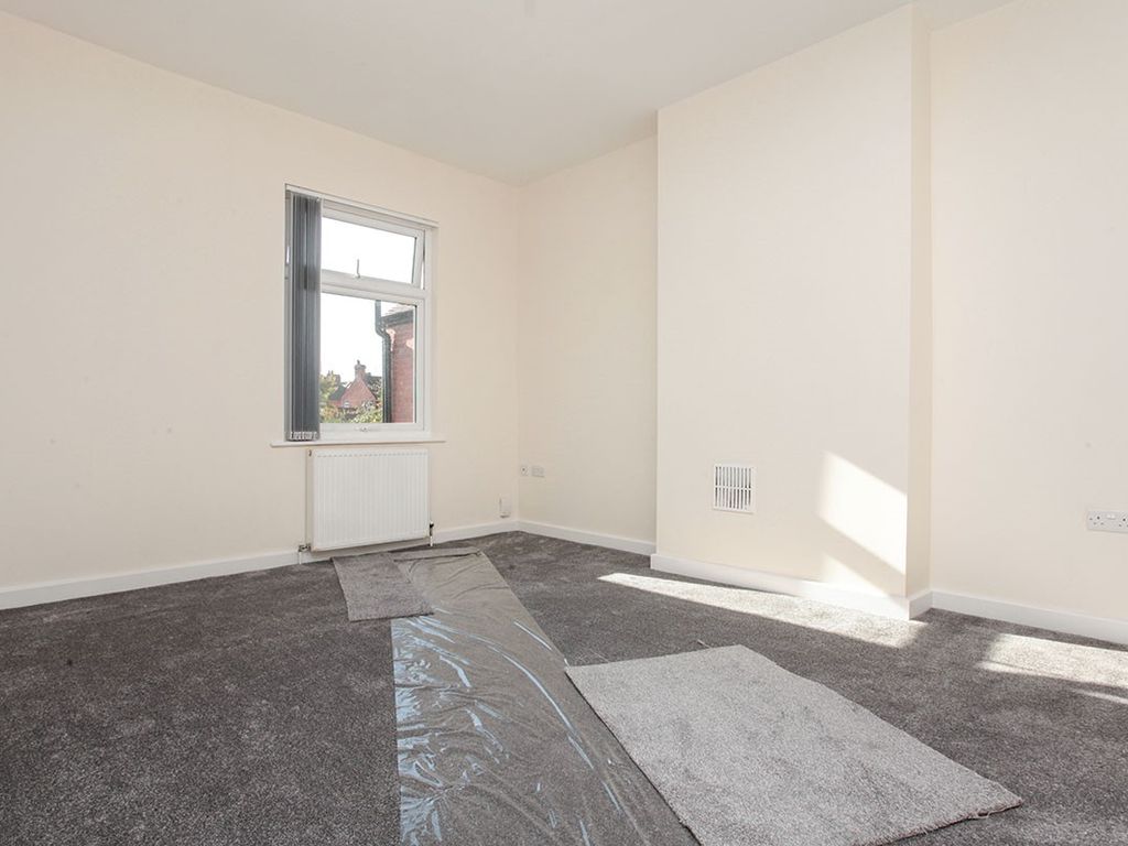 1 bed flat to rent in Edward Street, Nuneaton, Warwickshire CV11, £675 pcm