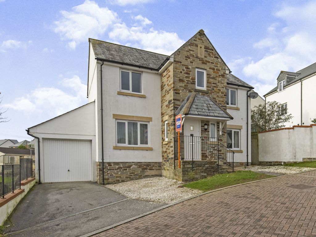 4 bed detached house for sale in Burlawn Drive, St. Austell PL25, £425,000