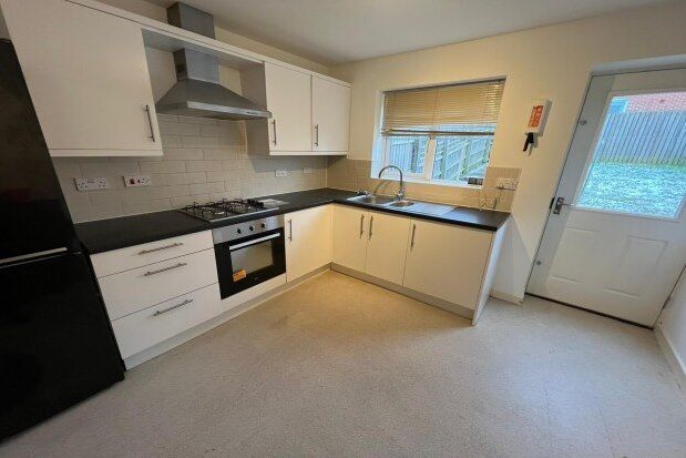 3 bed property to rent in Mustang Way, Swindon SN5, £1,300 pcm