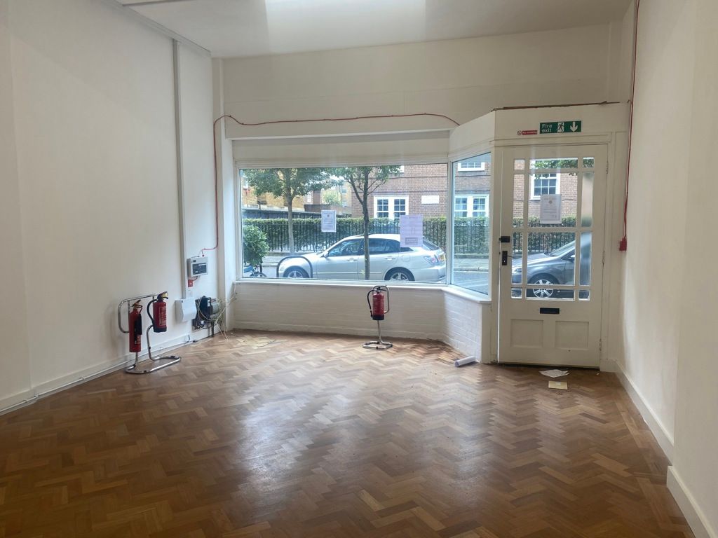 Retail premises to let in 53 Chelsea Manor Street, London, Greater London SW3, £33,000 pa