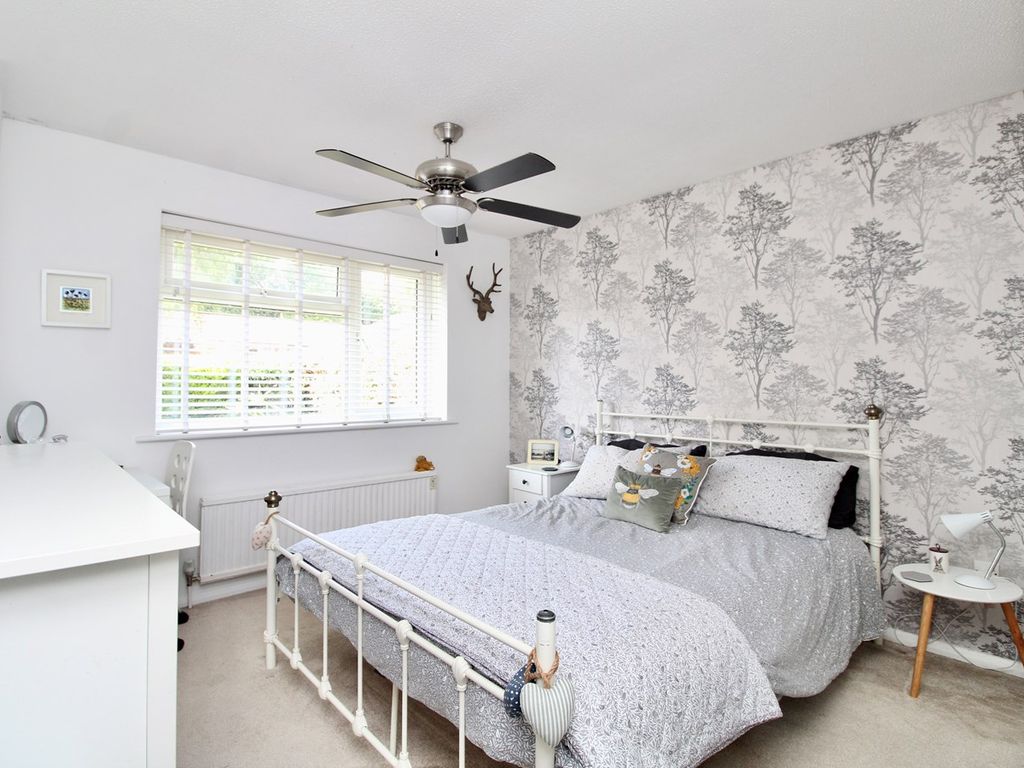 2 bed bungalow for sale in Carpenter Close, Lymington SO41, £369,950