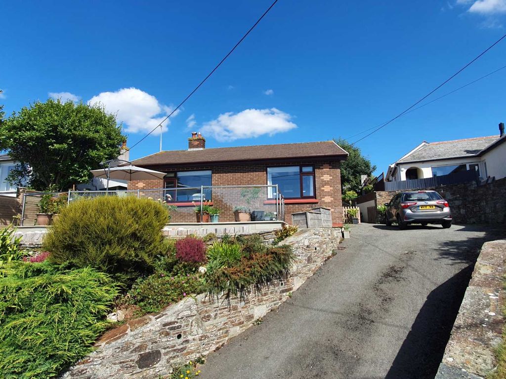 4 bed bungalow for sale in Trelake Lane, Treknow PL34, £450,000