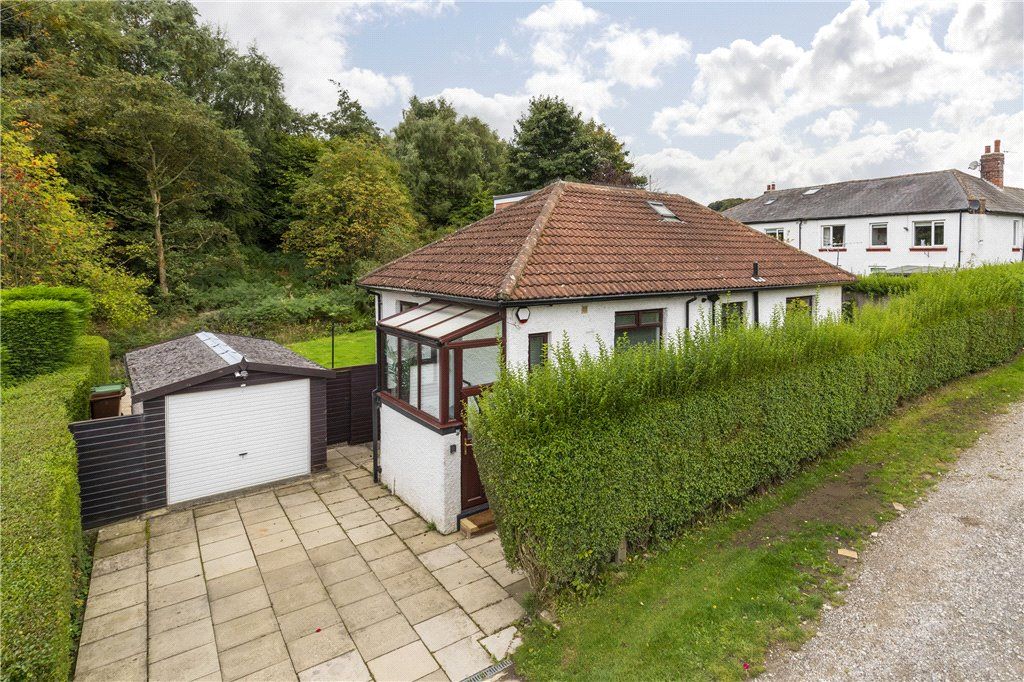 3 bed bungalow for sale in Old Pool Bank, Pool In Wharfedale, Otley LS21, £425,000