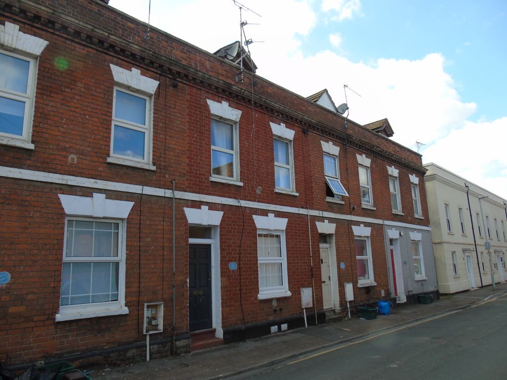 1 bed flat for sale in Russell Street, Gloucester GL1, £119,995