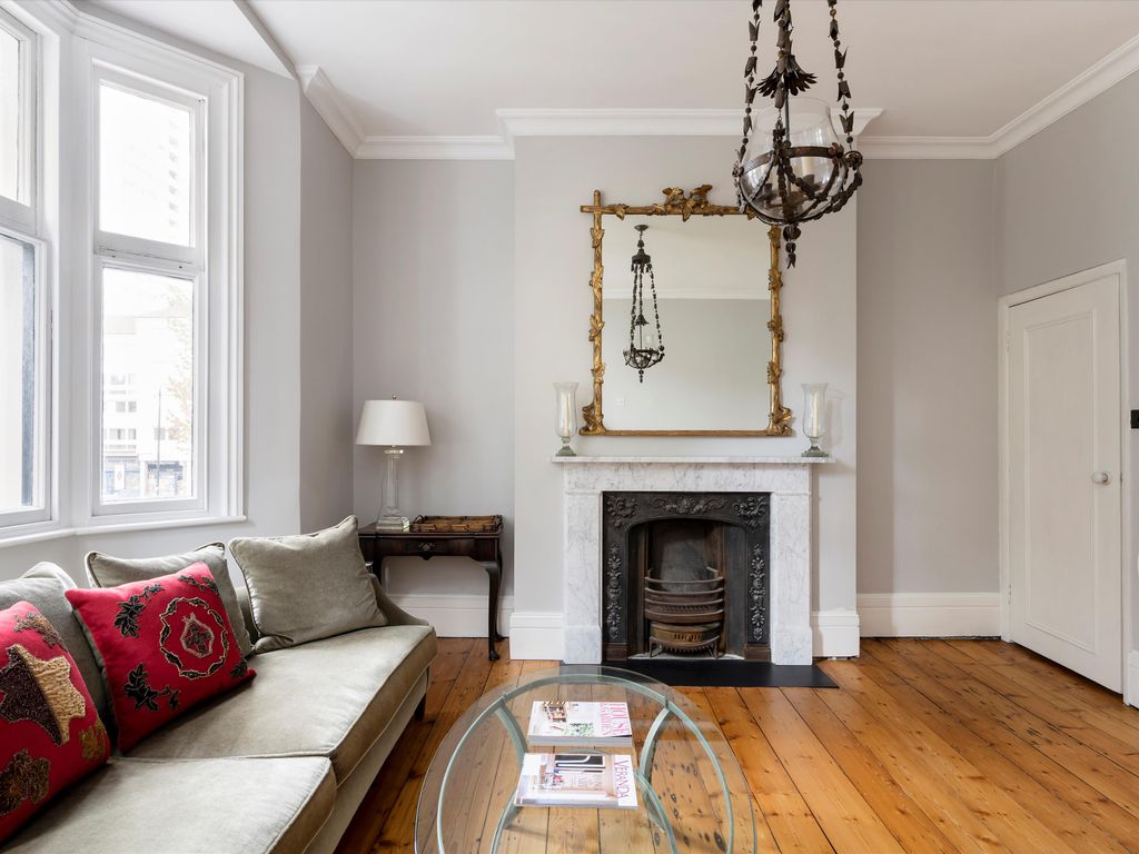 1 bed flat for sale in St. Anns Villas, London W11, £800,000