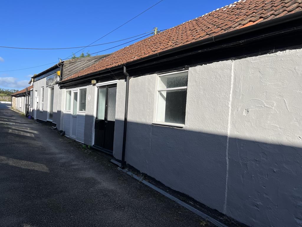 Light industrial to let in Unit 5, Grampound Road, Truro, Cornwall TR2, £5,000 pa