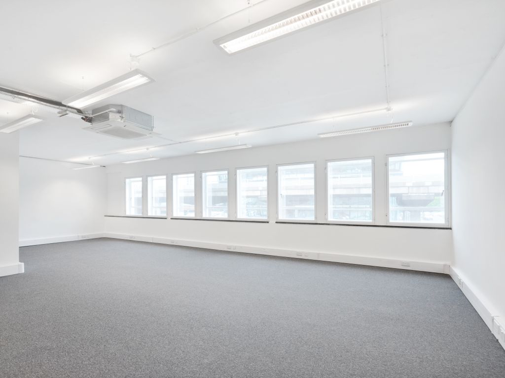 Office to let in Great West Road, Brentford TW8, £5,520 pa