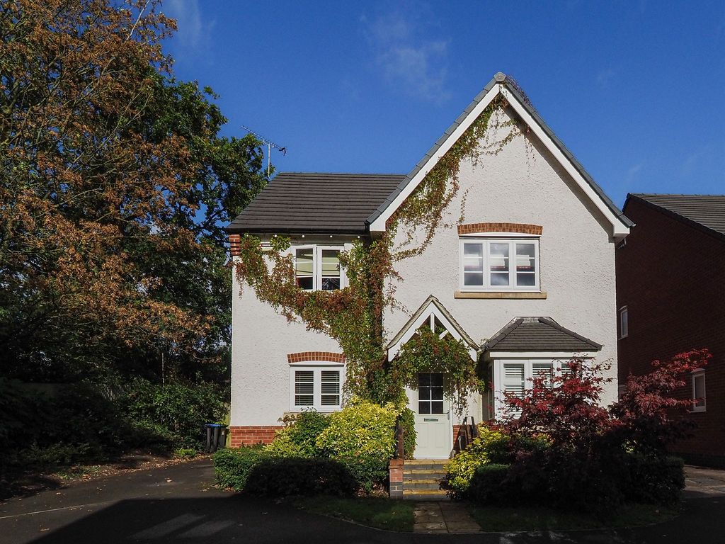 4 bed detached house for sale in Tutbury Hollow, Ashbourne DE6, £440,000