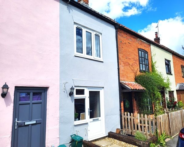 2 bed cottage to rent in Mill Street, Buxton, Norwich NR10, £850 pcm