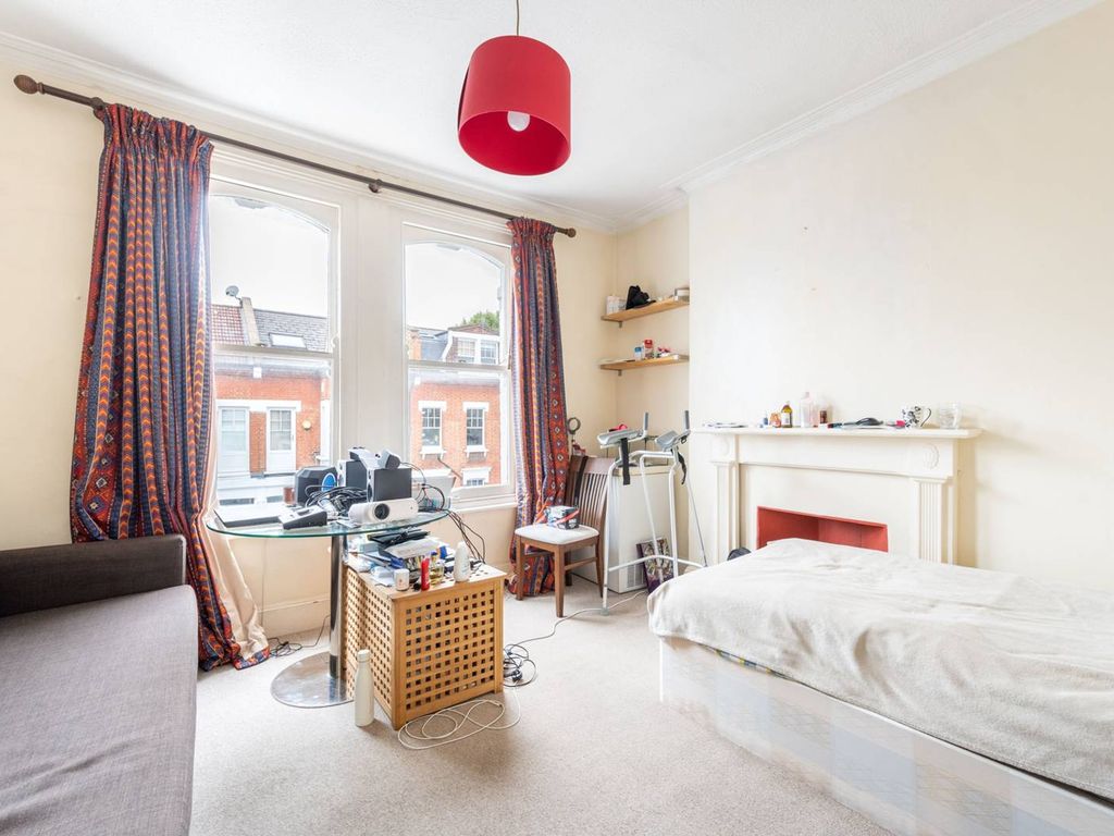 1 bed flat for sale in Filmer Road, Munster Village, London SW6, £450,000