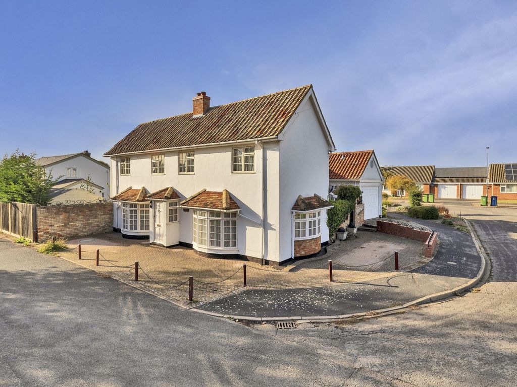 4 bed detached house for sale in Guise Lane, Bassingbourn SG8, £425,000