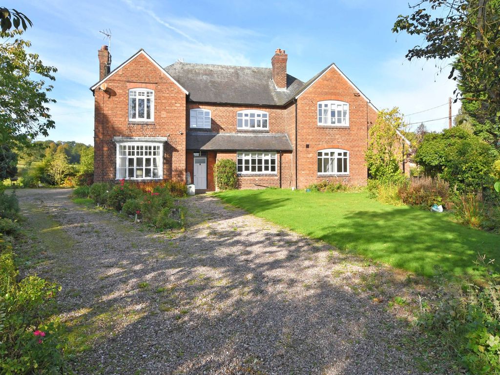 5 bed farmhouse to rent in Charnes, Eccleshall ST21, £2,500 pcm