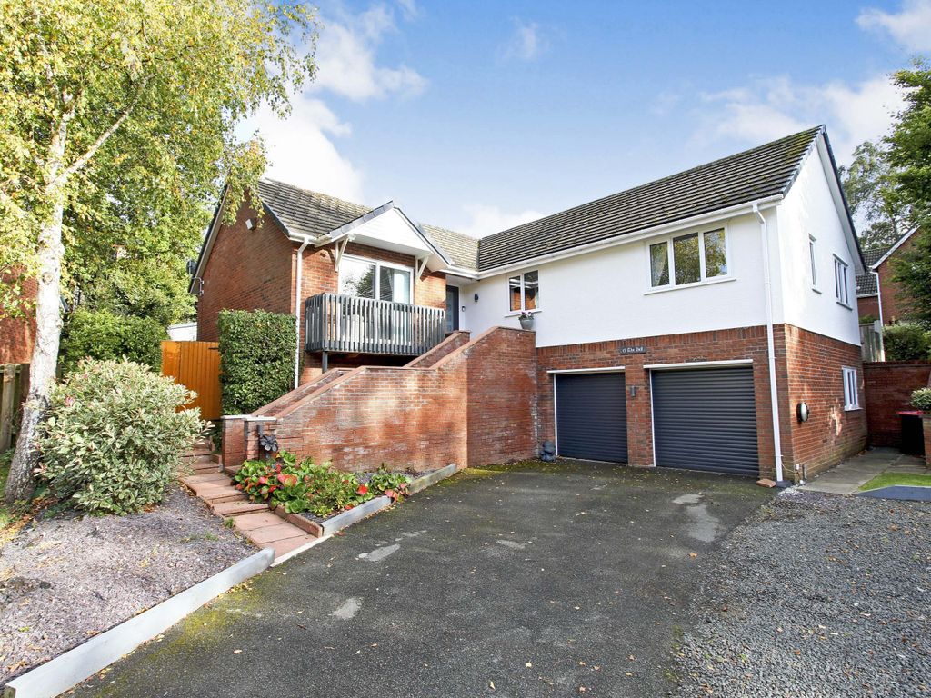 4 bed detached house for sale in The Dell, Northwich CW8, £550,000